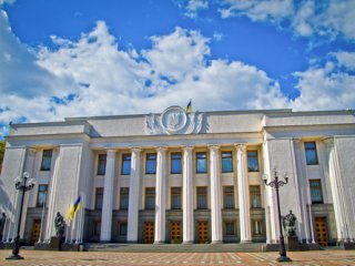 Инвалиды Украины обратились к народным депутатам с просьбой поделиться деньгами