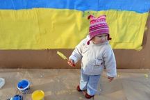 Украину назвали худшей в Европе страной для рождения детей
