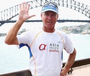 Австралиец пробежал вокруг света меньше чем за 2 года