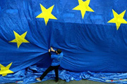 DW: Киев нанес оскорбление Евросоюзу