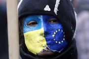 Эксперт о Евромайданах: ситуация становится напряженной