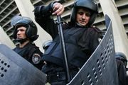 Спецподразделение милиции в масках и с автоматами захватило штаб Батькивщины