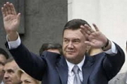Янукович рассказал об "артистах" в украинской политике