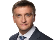 Павел Петренко полностью выполнил обещания освободить участников Майдана от преследований
