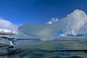 Ледниковая лагуна Йокульсарлон: айсберги на расстоянии вытянутой руки