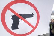 Официально: милиция на Грушевского огнестрел не применяет