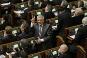 Вопрос об отставке Кабмина завтра подниматься не будет - Чечетов