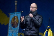 Яценюк рассказал, какие здания останутся в руках протестующих