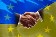 Яценюк отправился подписывать политическую часть СА с ЕС