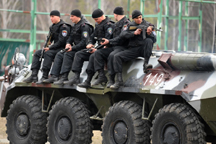 Украина выводит войска из временно оккупированного Крыма