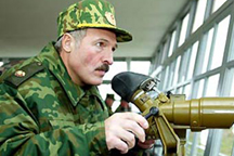 Лукашенко пообещал, что через территорию Белоруссии в Украину вторжения не будет