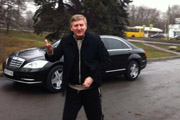Ахметов подъехал к зданию Донецкой ОГА. Итоги ночных переговоров