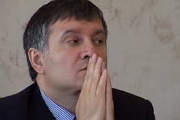 Аваков признал, что в Славянске есть жертвы с обеих сторон