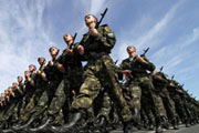 Сотни бойцов Нацгвардии приступают к боевому дежурству в Славянске