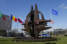 В НАТО заявили, что будут защищать суверенитет соседних с Россией государств