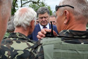 Порошенко поделился планами насчет востока Украины