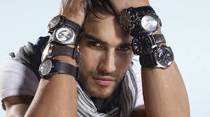 Как подобрать элегантные наручные мужские часы?