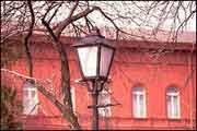Устоит ли Красный корпус?