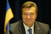 Янукович — не подарок, но за СМИ обидно