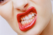 Фрукты разрушают наши зубы?