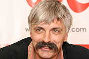 Д.Корчинский: «Нынешние люди при власти хоть и воры, но системные...»