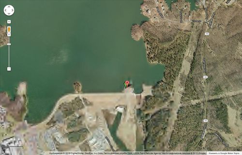 Искусственное водохранилище на озере Кийови в Южной Каролине, США. Водохранилище обслуживает энергетическую компанию Дюк.
