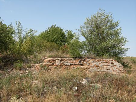 Зловещие развалины - бывший детский трудовой лагерь Зловещие развалины - бывший детский трудовой лагерь