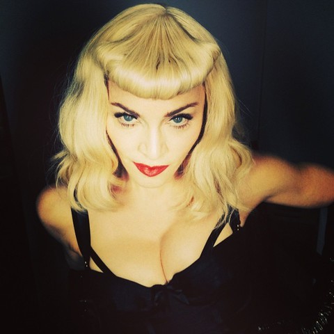 Мадонна шокировала поклонников своими «грязными» снимками. ФОТО