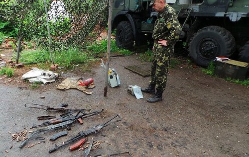 Обнаружен «черный ящик» сбитого под Славянском вертолета. ФОТО