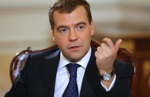 Медведеву спать не дает "драматическая ошибка" Порошенко 