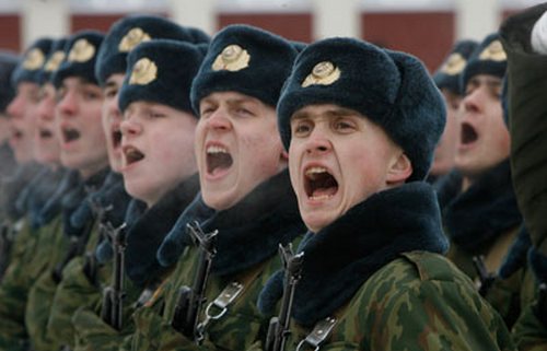 Российских футболистов забреют в солдаты?