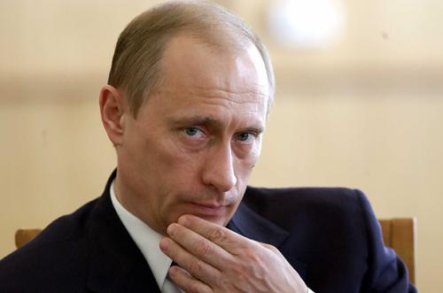Опрос: Полмира недолюбливает Путина и Россию