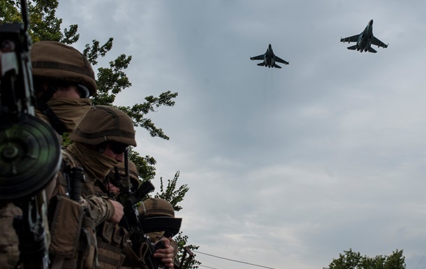 Вести с фронта: На Луганщине обстреливают 72-ю бригаду, бойцы просят прислать авиацию