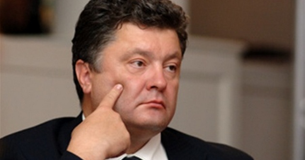 Порошенко потребовал, чтоб Турчинов немедленно решил вопрос по Яценюку
