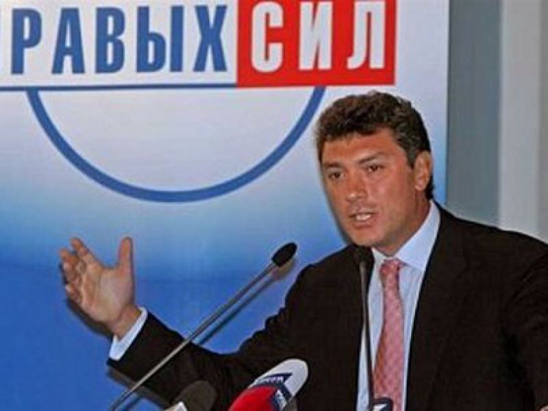 Немцов: Санкции затронули друзей, но не самого Путина