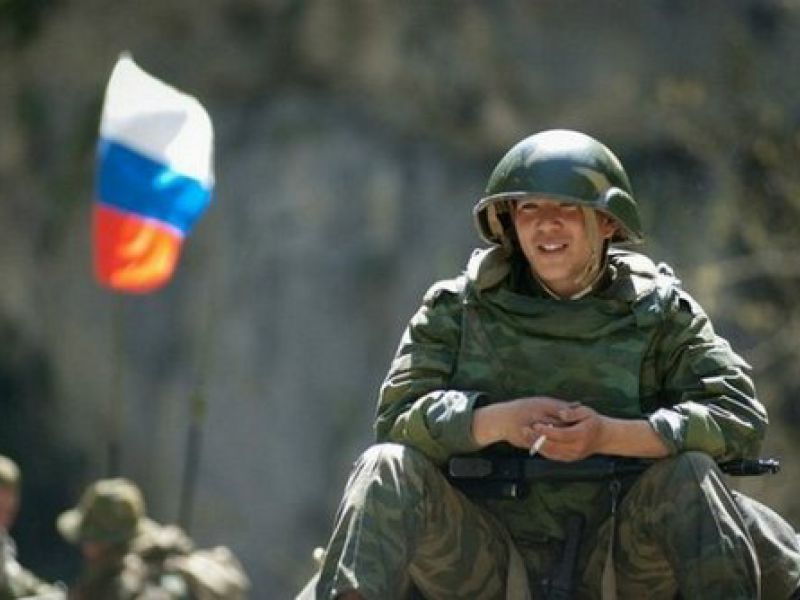 Киев требует от Москвы объяснить наличие российских войск на границе