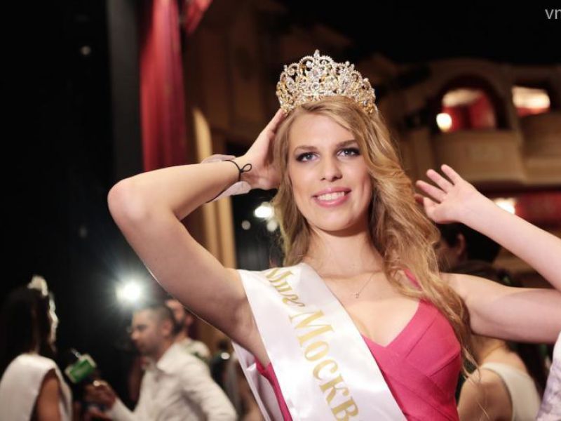Россиянам показали победительницу конкурса «Мисс Москва-2014» без макияжа. ФОТО