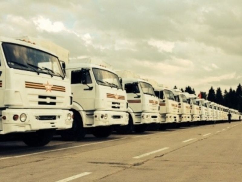 К Украине приближается гуманитарный конвой - 300 перекрашенных военных «КамАЗов». ФОТО, ВИДЕО