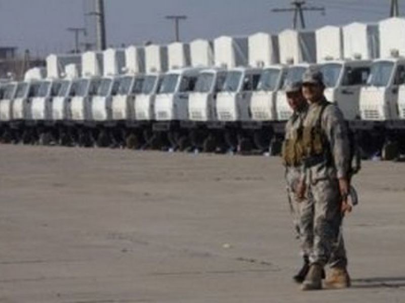 Гуманитарный конвой Россия оставит на границе - АП
