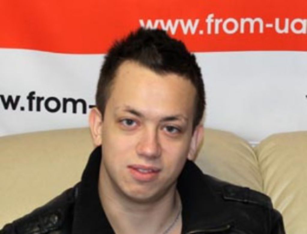 А в тюрьме сейчас ужин, макароны дают