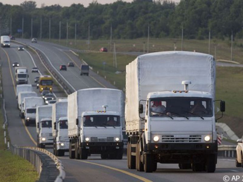 Россия прислала «конвой» и требует прекращения огня 