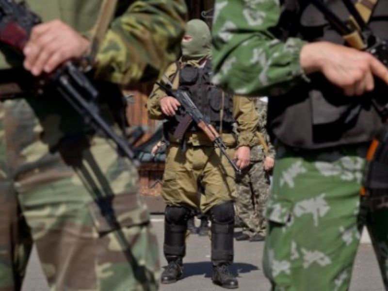 Украинские военные сомкнули кольцо вокруг Горловки - источник