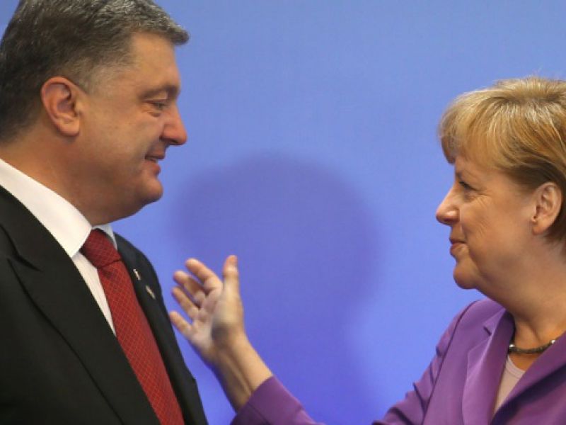 Меркель, наконец, приняла предложение Порошенко