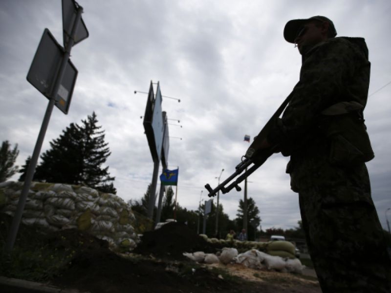Боевики продолжают обстреливать Донбасс: пострадали мирные жители
