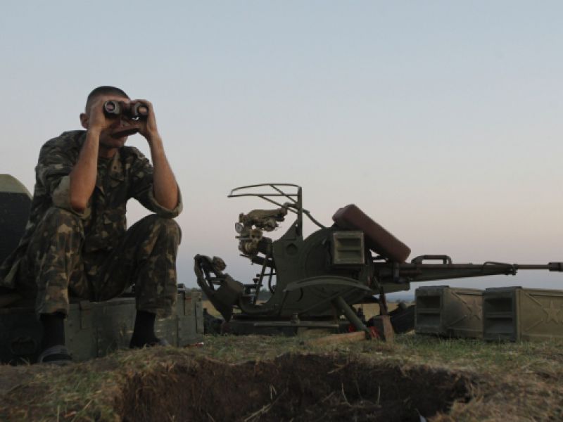 Артиллерия ВСУ ударила по скоплению боевиков в Луганске - очевидцы