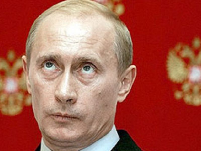 Российские политики начали донимать Путина неприятными вопросами