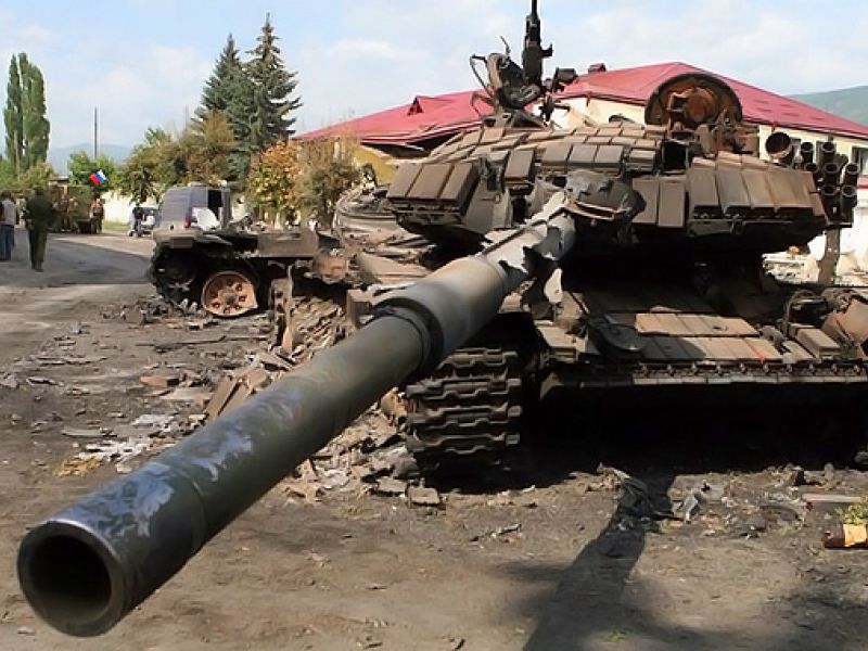 На границе Донецкой и Днепропетровской областей обстреляли медколонну сил АТО