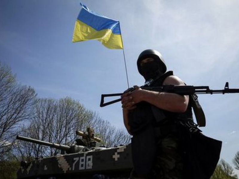 Журналист рассказал, как украинцев утюжили российские танки и «Смерчи» 