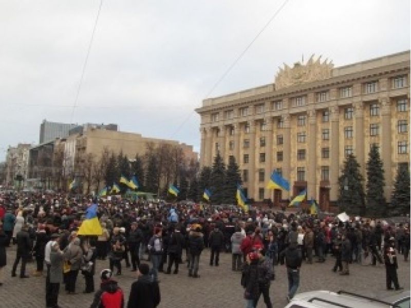 Жители Харькова будут требовать усилить оборону города