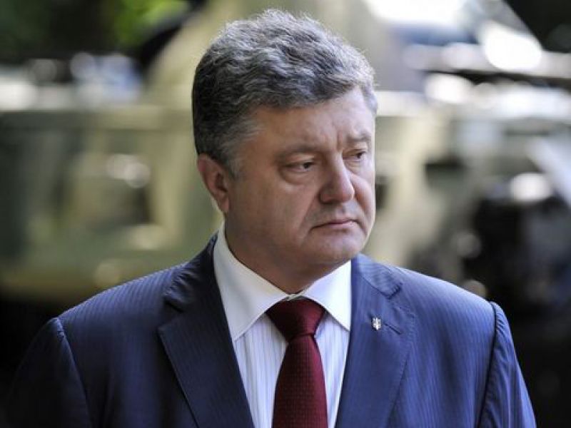 Порошенко призывает научиться уважать выбор Донецка и Луганска